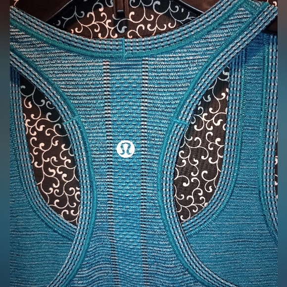 Lululemon Racerback Tanktop - Picture 7 of 8